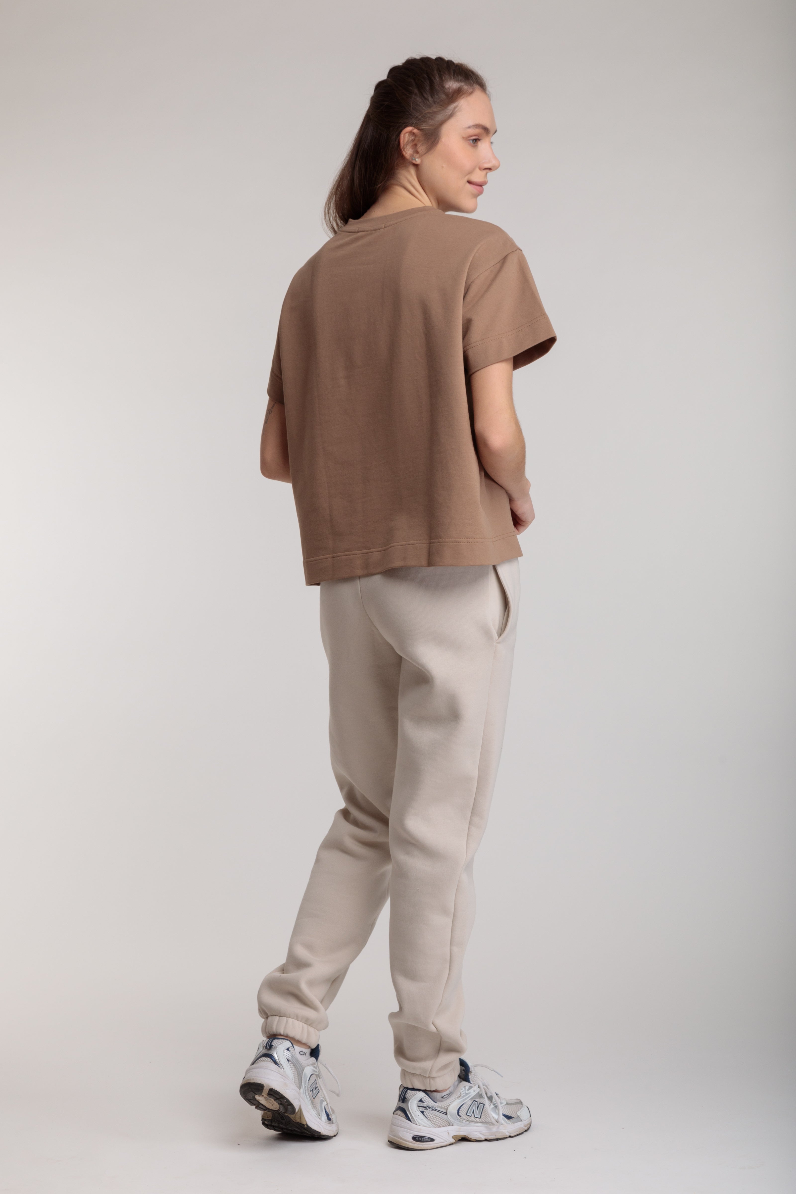 Women's jogger pants in milky color